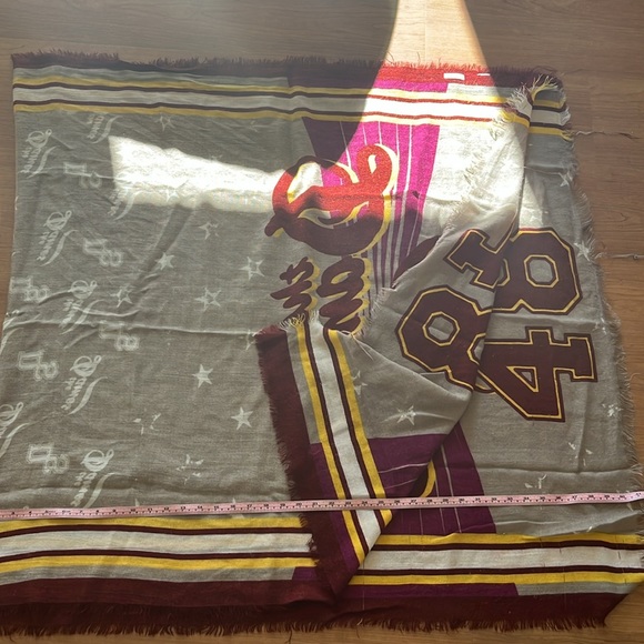 Scarf - Picture 4 of 4